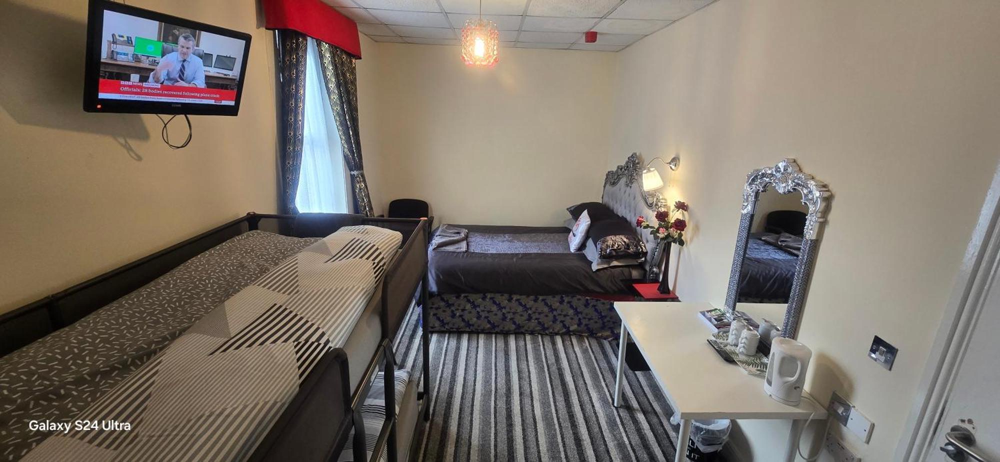 Bukhari Hotel Μπλάκπουλ Εξωτερικό φωτογραφία