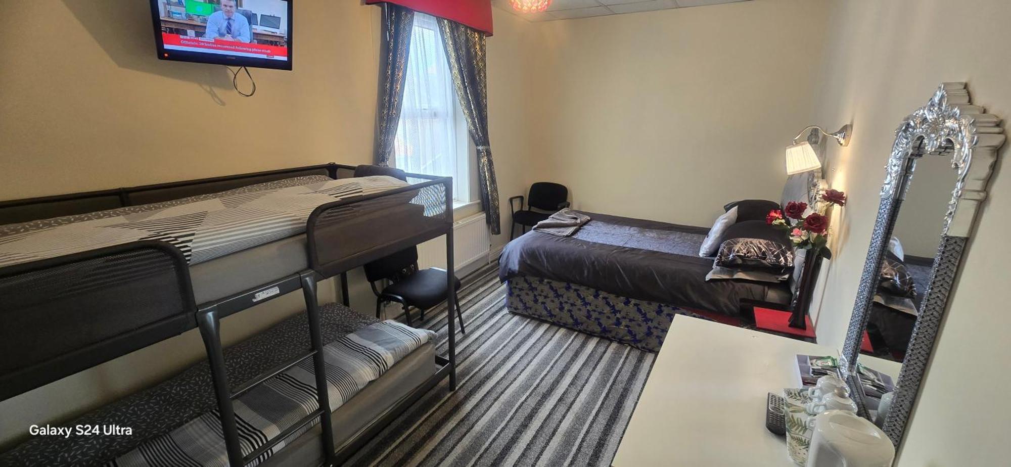 Bukhari Hotel Μπλάκπουλ Εξωτερικό φωτογραφία