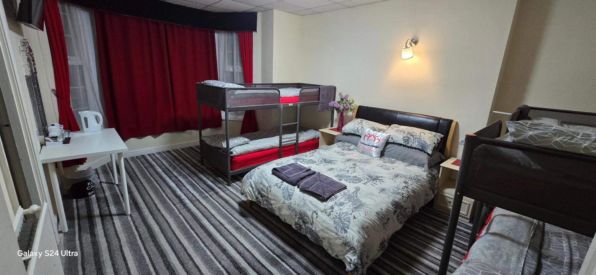 Bukhari Hotel Μπλάκπουλ Εξωτερικό φωτογραφία