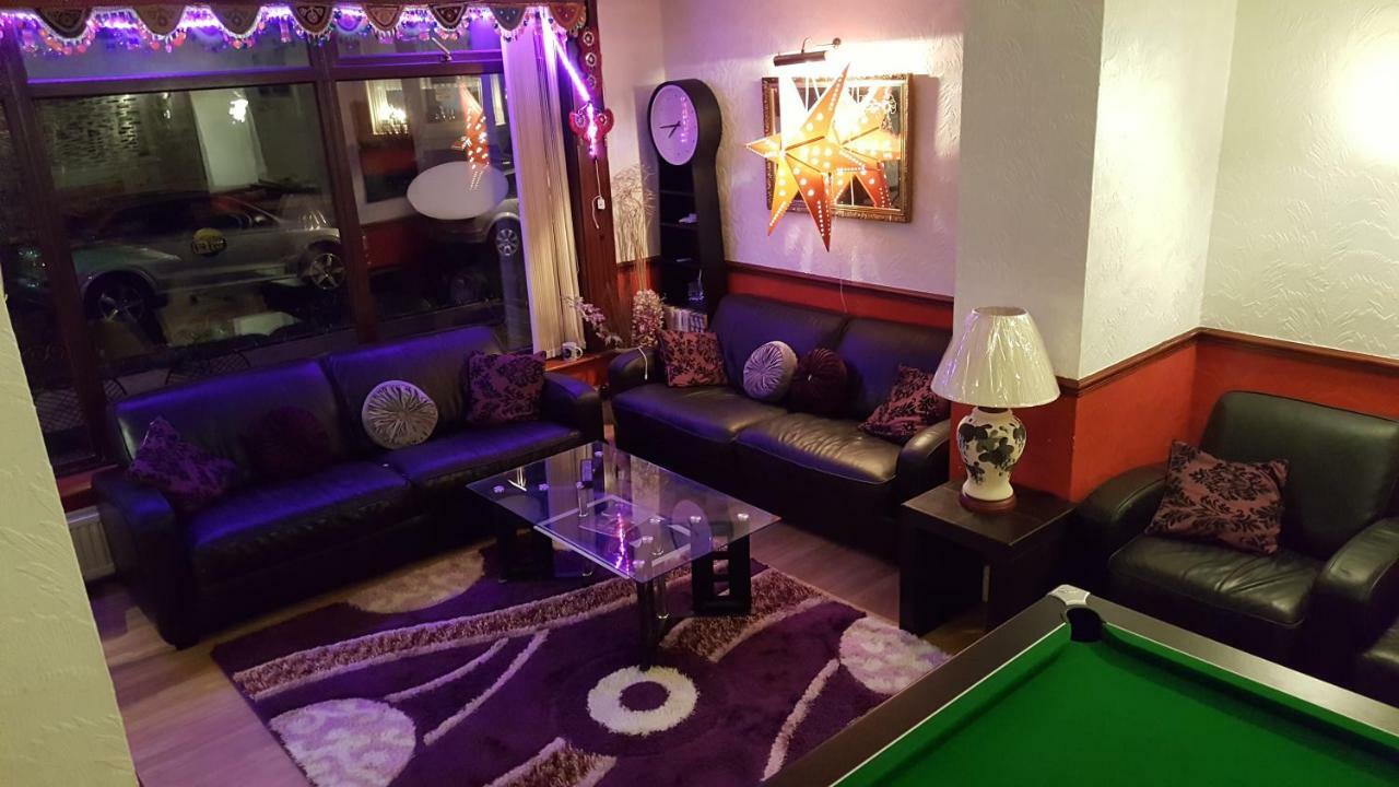 Bukhari Hotel Μπλάκπουλ Εξωτερικό φωτογραφία