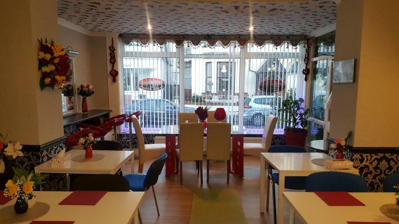 Bukhari Hotel Μπλάκπουλ Εξωτερικό φωτογραφία